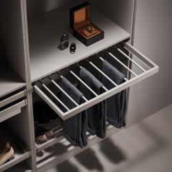 Выдвижная вешалка для брюк Unihopper в базу 600мм, c доводчиком, clip-on, COKA 