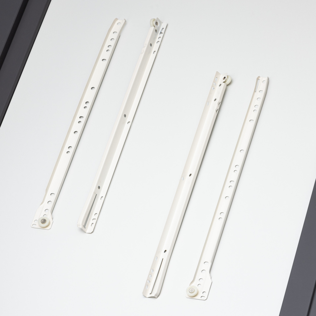 фото Роликовые направляющие RAL9010 450mm белые