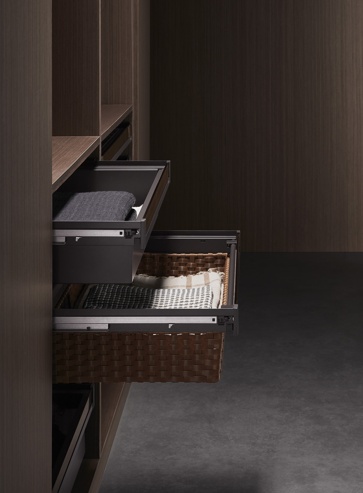 UNIHOPPER GLASS NAKA