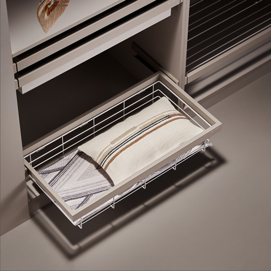 фото Выдвижная полка Unihopper в базу 900мм, c доводчиком, clip-on, COKA