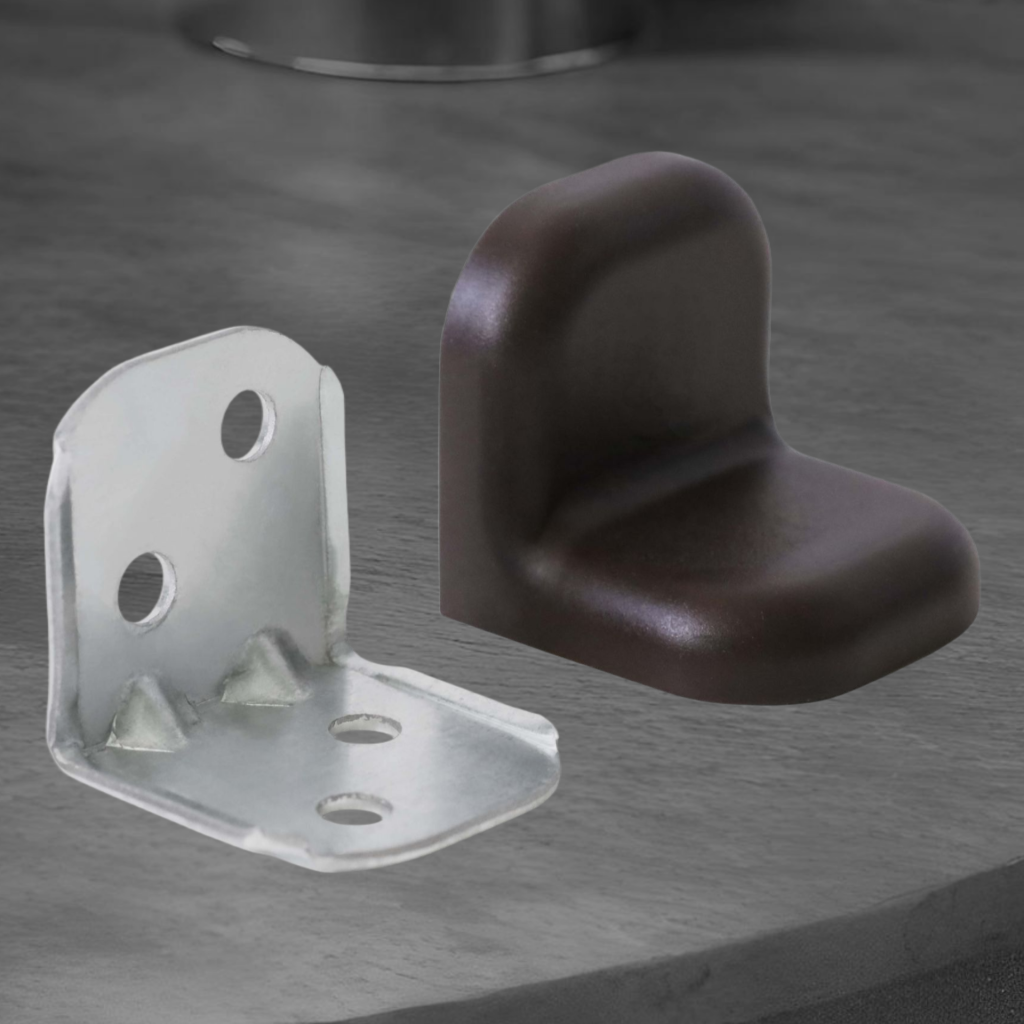 фото Уголок крепежный с пластиковой крышкой, венге