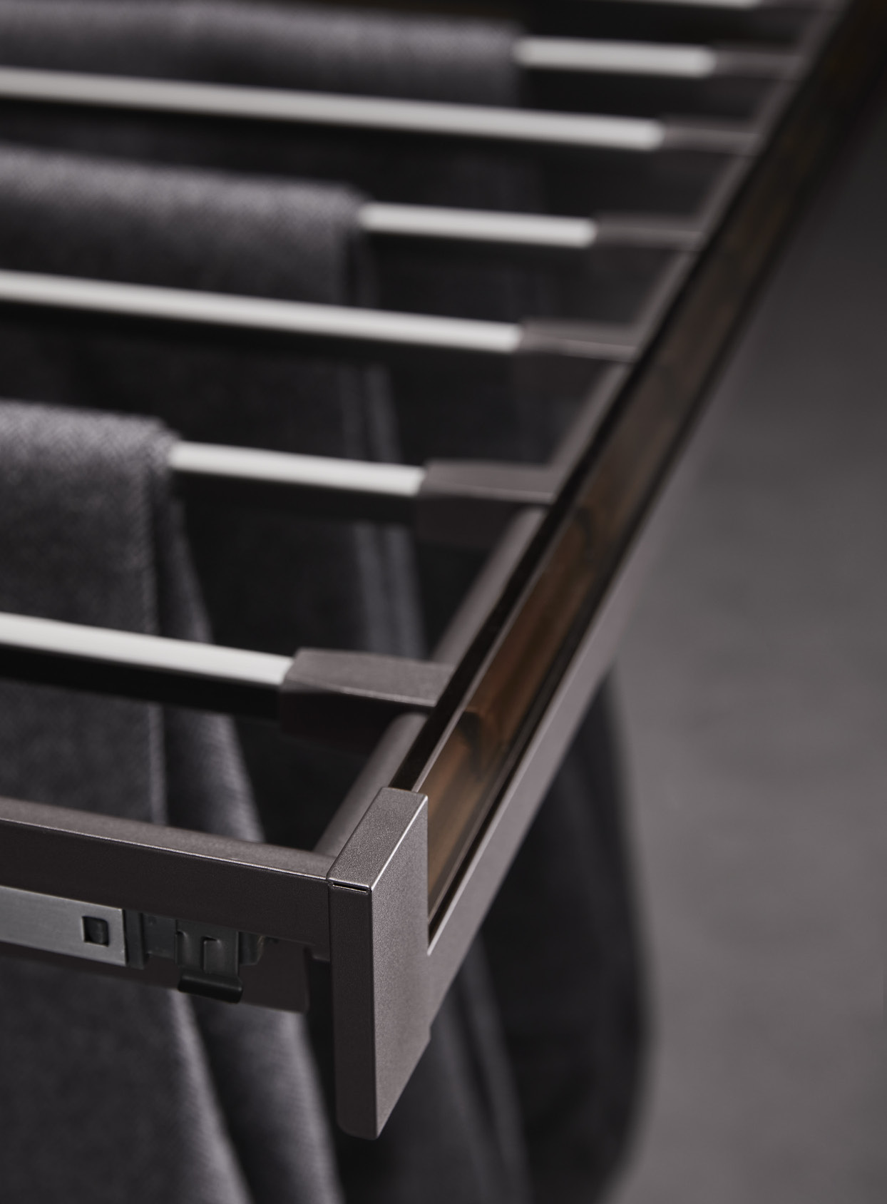 UNIHOPPER GLASS NAKA