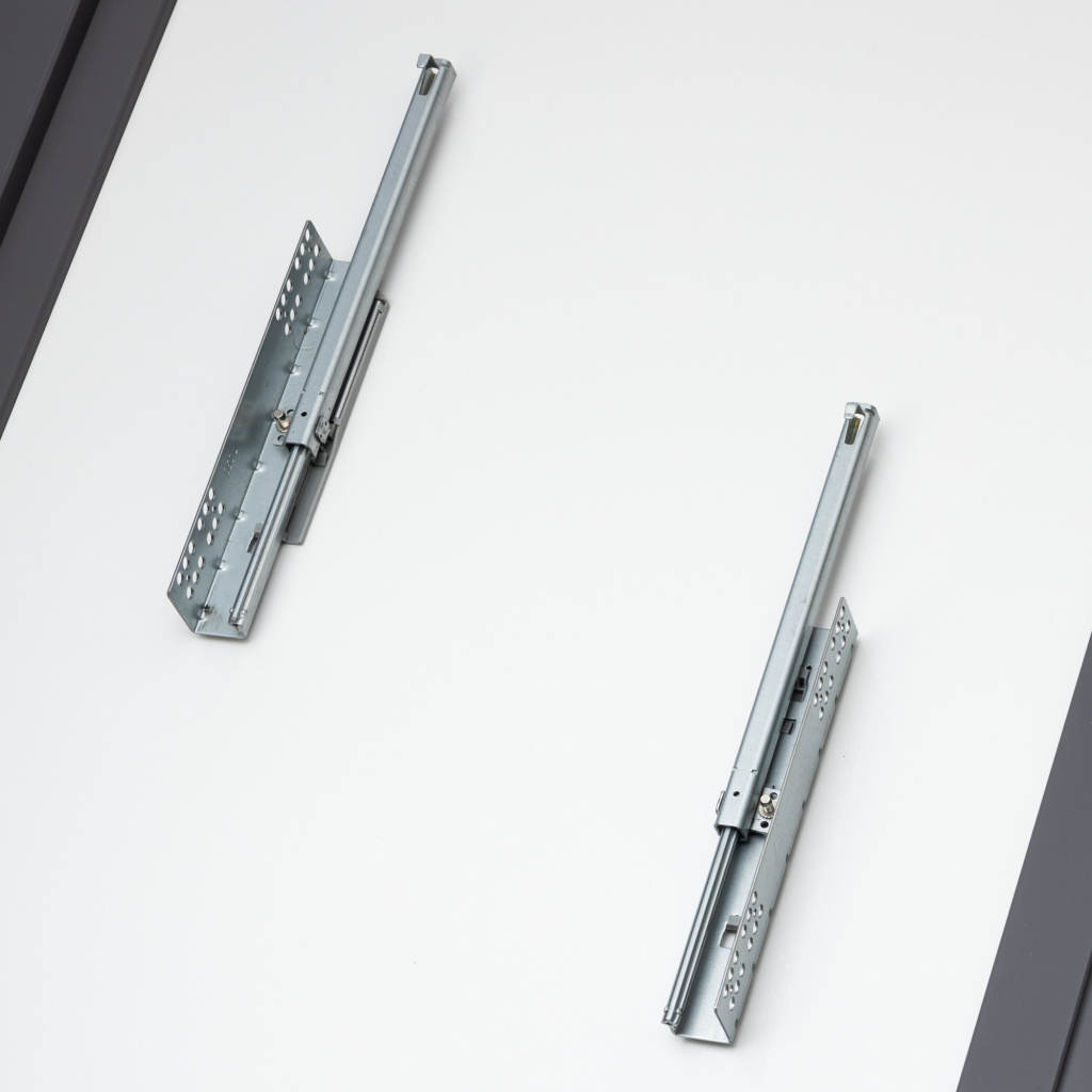 фото Направляющие шариковые 350мм, скрытого типа неполного выдвижения с доводчиком, насадной монтаж