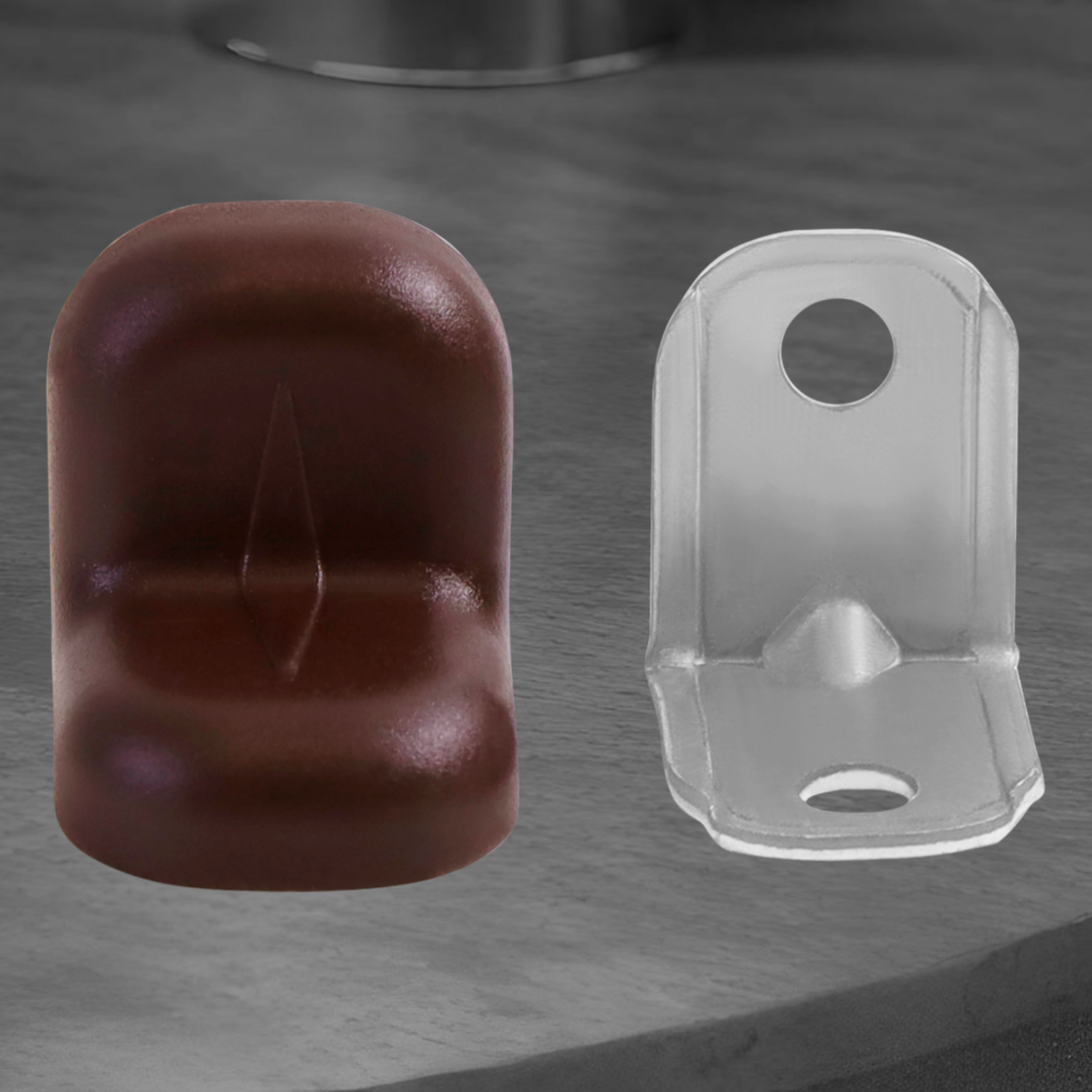 фото Уголок крепежный с пластиковой крышкой, орех