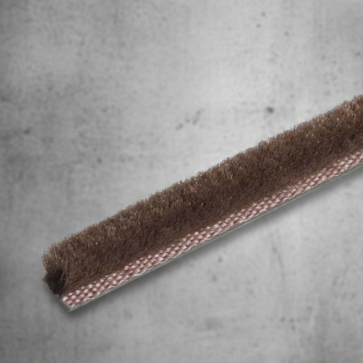 фото Щетка самоклеющаяся коричневая 7х6мм моноколор 4Р