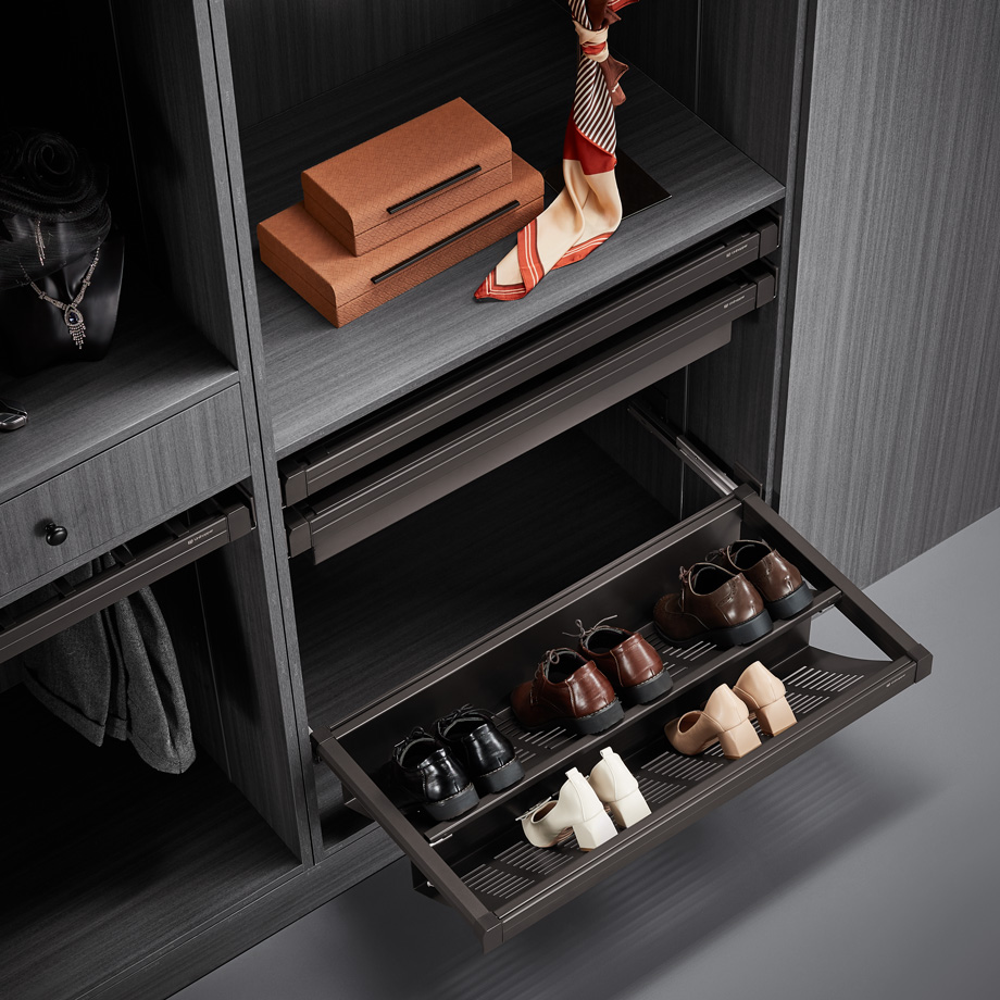 фото Выдвижная полка для обуви стальная Unihopper в базу 900 мм, с доводчиком, clip-on, MOKA